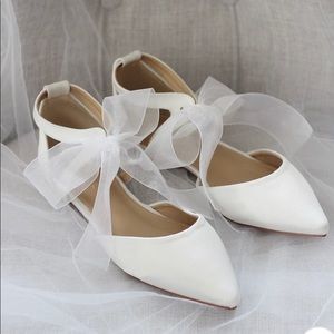 Wedding/Bridal Flats - Ivory NEVER WORN